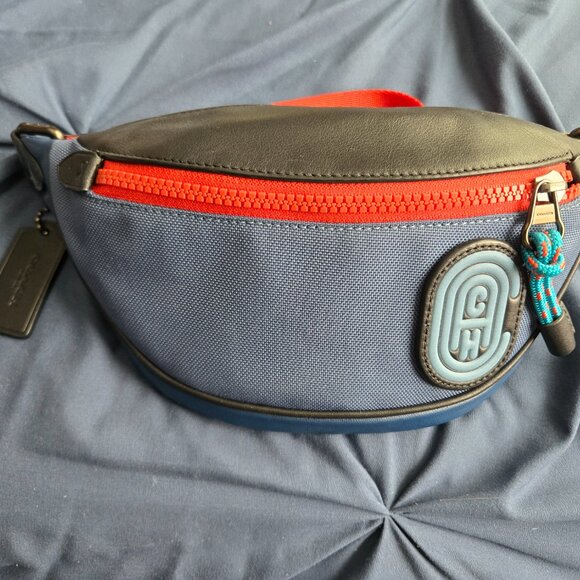 Coach Fanny Pack/Belt bag - Picture 4 of 4